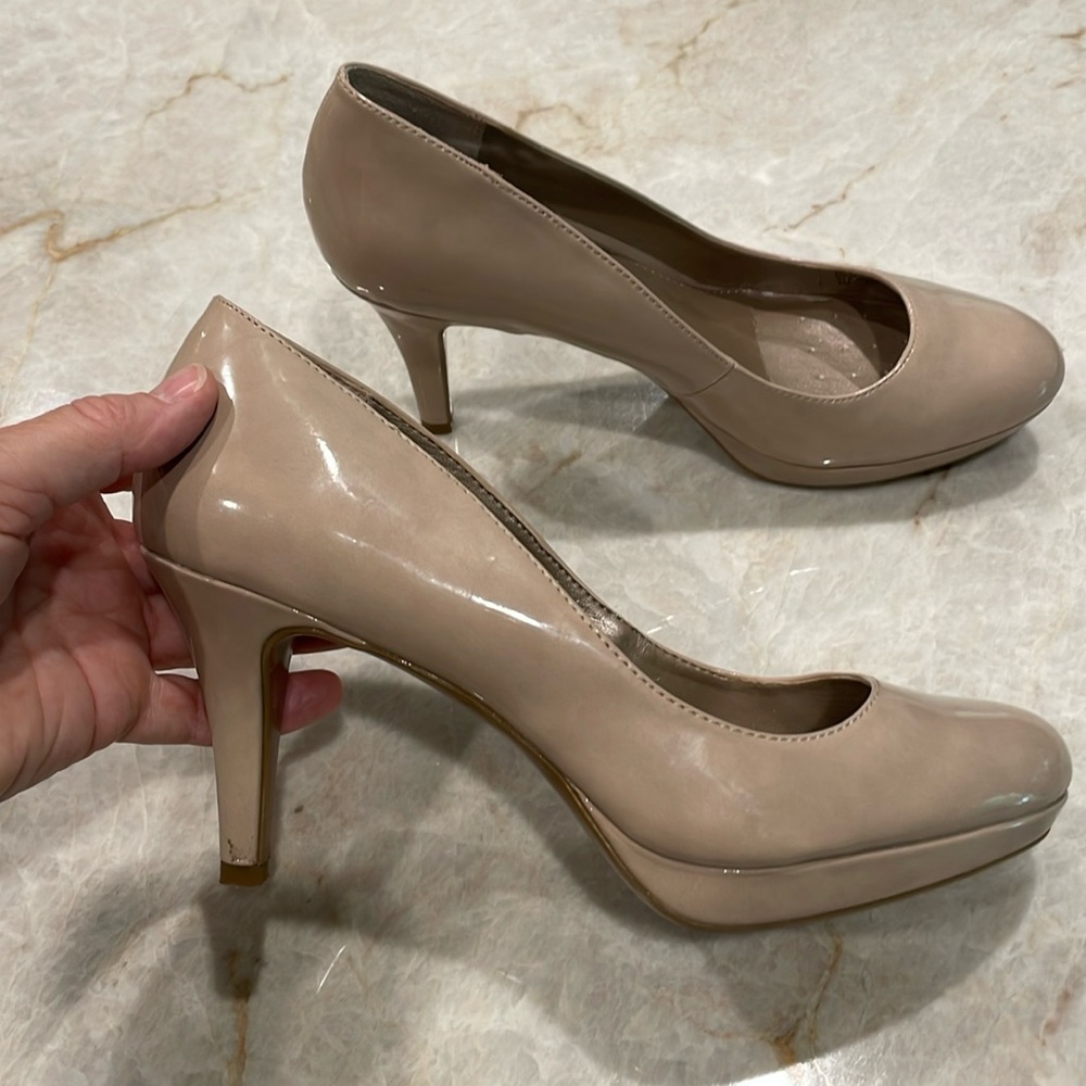 Alfani Step n Flex nude patent pumps